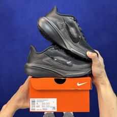 马拉松登月系列 YZ纯原1:1品质! Nike Air Zoom Pegasus 42代黑白 超高清洁度! 第7色:黑武 马拉松登月系列 YZ纯原1:1品质! Nike Air Zoom Pegasus 42代黑白 超高清洁度! 第7色:黑武