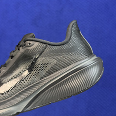 马拉松登月系列 YZ纯原1:1品质! Nike Air Zoom Pegasus 42代黑白 超高清洁度! 第7色:黑武 马拉松登月系列 YZ纯原1:1品质! Nike Air Zoom Pegasus 42代黑白 超高清洁度! 第7色:黑武