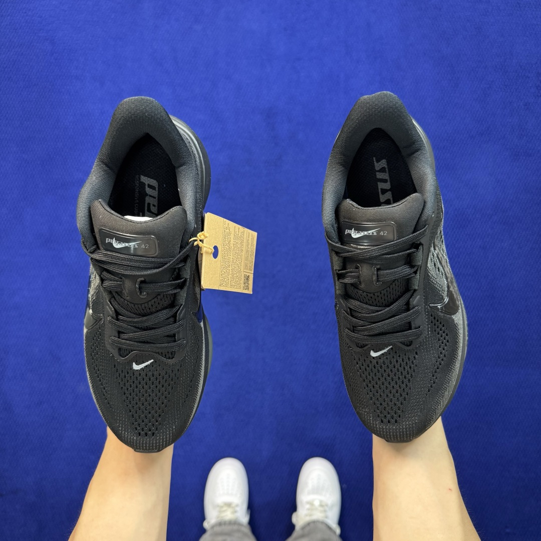 马拉松登月系列 YZ纯原1:1品质! Nike Air Zoom Pegasus 42代黑白 超高清洁度! 第7色:黑武 马拉松登月系列 YZ纯原1:1品质! Nike Air Zoom Pegasus 42代黑白 超高清洁度! 第7色:黑武