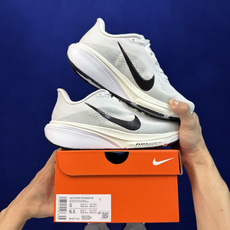 马拉松登月系列 YZ纯原1:1品质! Nike Air Zoom Pegasus 42代黑白 超高清洁度! 第8色:白色 马拉松登月系列 YZ纯原1:1品质! Nike Air Zoom Pegasus 42代黑白 超高清洁度! 第8色:白色