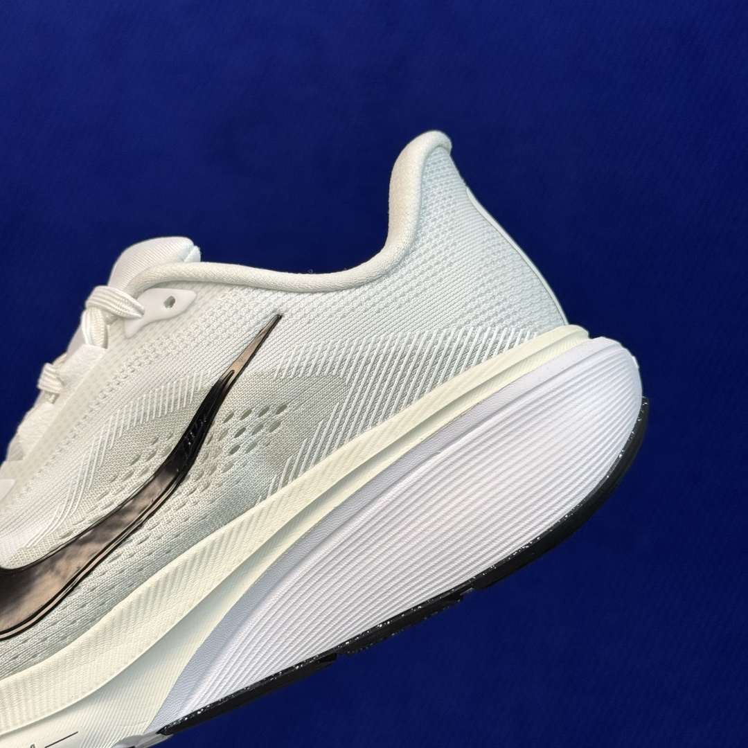 马拉松登月系列 YZ纯原1:1品质! Nike Air Zoom Pegasus 42代黑白 超高清洁度! 第8色:白色 马拉松登月系列 YZ纯原1:1品质! Nike Air Zoom Pegasus 42代黑白 超高清洁度! 第8色:白色