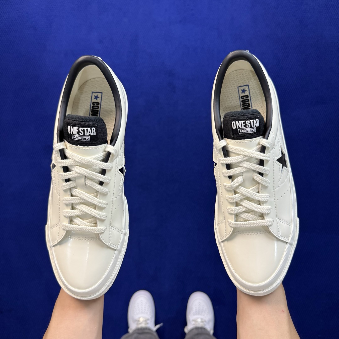 虎扑版‼️ 匡威OneStar星星鞋 光面皮白色 Converse One Star Ox 帆布休闲板鞋 C 行业一线头 虎扑版‼️ 匡威OneStar星星鞋 光面皮白色 Converse One Star Ox 帆布休闲板鞋 C 行业一线头