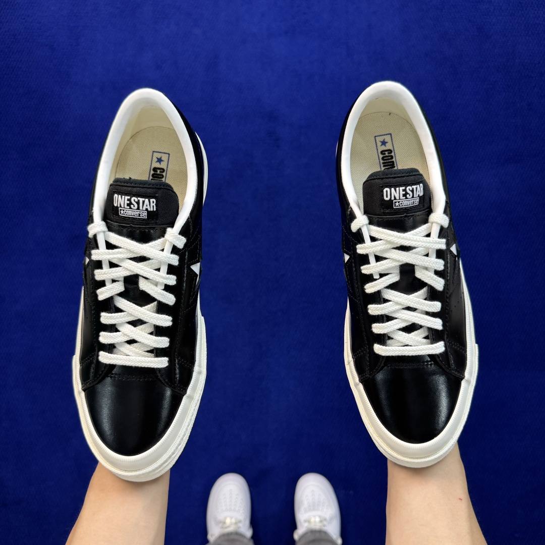 虎扑版‼️ 匡威OneStar星星鞋 光面皮黑白 Converse One Star Ox 帆布休闲板鞋 C 行业一线头 虎扑版‼️ 匡威OneStar星星鞋 光面皮黑白 Converse One Star Ox 帆布休闲板鞋 C 行业一线头