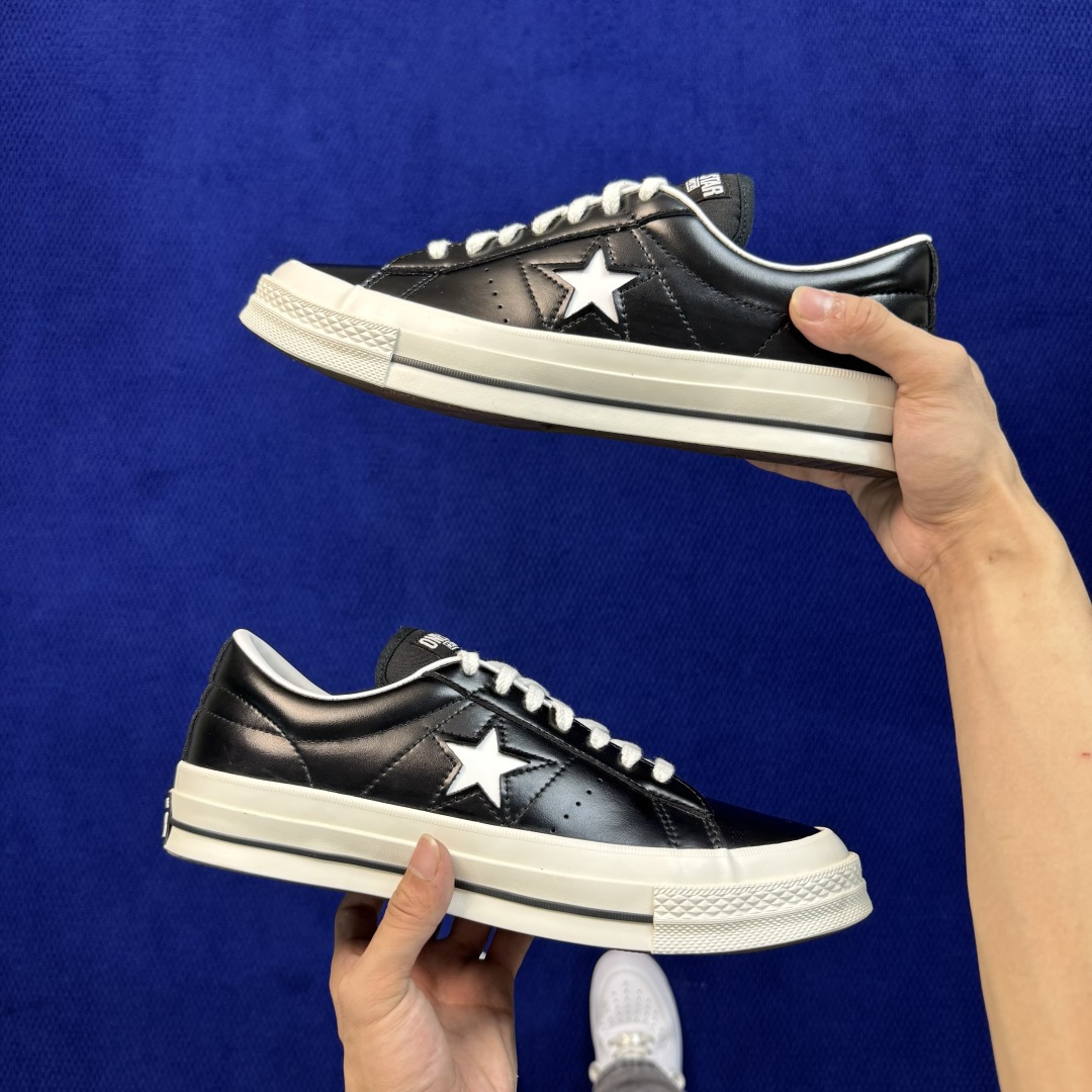 虎扑版‼️ 匡威OneStar星星鞋 光面皮黑白 Converse One Star Ox 帆布休闲板鞋 C 行业一线头 虎扑版‼️ 匡威OneStar星星鞋 光面皮黑白 Converse One Star Ox 帆布休闲板鞋 C 行业一线头