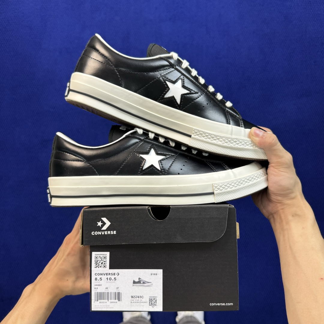 虎扑版‼️ 匡威OneStar星星鞋 光面皮黑白 Converse One Star Ox 帆布休闲板鞋 C 行业一线头 虎扑版‼️ 匡威OneStar星星鞋 光面皮黑白 Converse One Star Ox 帆布休闲板鞋 C 行业一线头