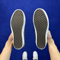 虎扑版!Vans Authentic 安纳海姆 碎钻流苏复古黑棕 159V 纯原级别外贸订单!万斯经典 硫化帆布板鞋 正 虎扑版!Vans Authentic 安纳海姆 碎钻流苏复古黑棕 159V 纯原级别外贸订单!万斯经典 硫化帆布板鞋 正