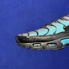 外贸私域爆款!Nike Air Max Plus 低帮TN气垫跑鞋 大厂纯原高品!maxplus 第2色:黑绿 货号:D 外贸私域爆款!Nike Air Max Plus 低帮TN气垫跑鞋 大厂纯原高品!maxplus 第2色:黑绿 货号:D