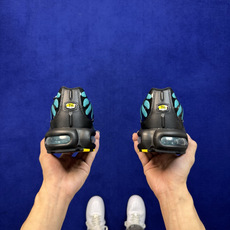 外贸私域爆款!Nike Air Max Plus 低帮TN气垫跑鞋 大厂纯原高品!maxplus 第2色:黑绿 货号:D 外贸私域爆款!Nike Air Max Plus 低帮TN气垫跑鞋 大厂纯原高品!maxplus 第2色:黑绿 货号:D