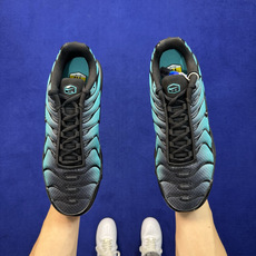 外贸私域爆款!Nike Air Max Plus 低帮TN气垫跑鞋 大厂纯原高品!maxplus 第2色:黑绿 货号:D 外贸私域爆款!Nike Air Max Plus 低帮TN气垫跑鞋 大厂纯原高品!maxplus 第2色:黑绿 货号:D