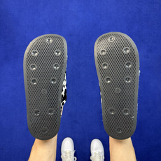 阿迪穆勒勃肯鞋拖鞋 第16色:奶牛🐄 adidas originals Adimule Superstar 一脚蹬包头鞋 阿迪穆勒勃肯鞋拖鞋 第16色:奶牛🐄 adidas originals Adimule Superstar 一脚蹬包头鞋