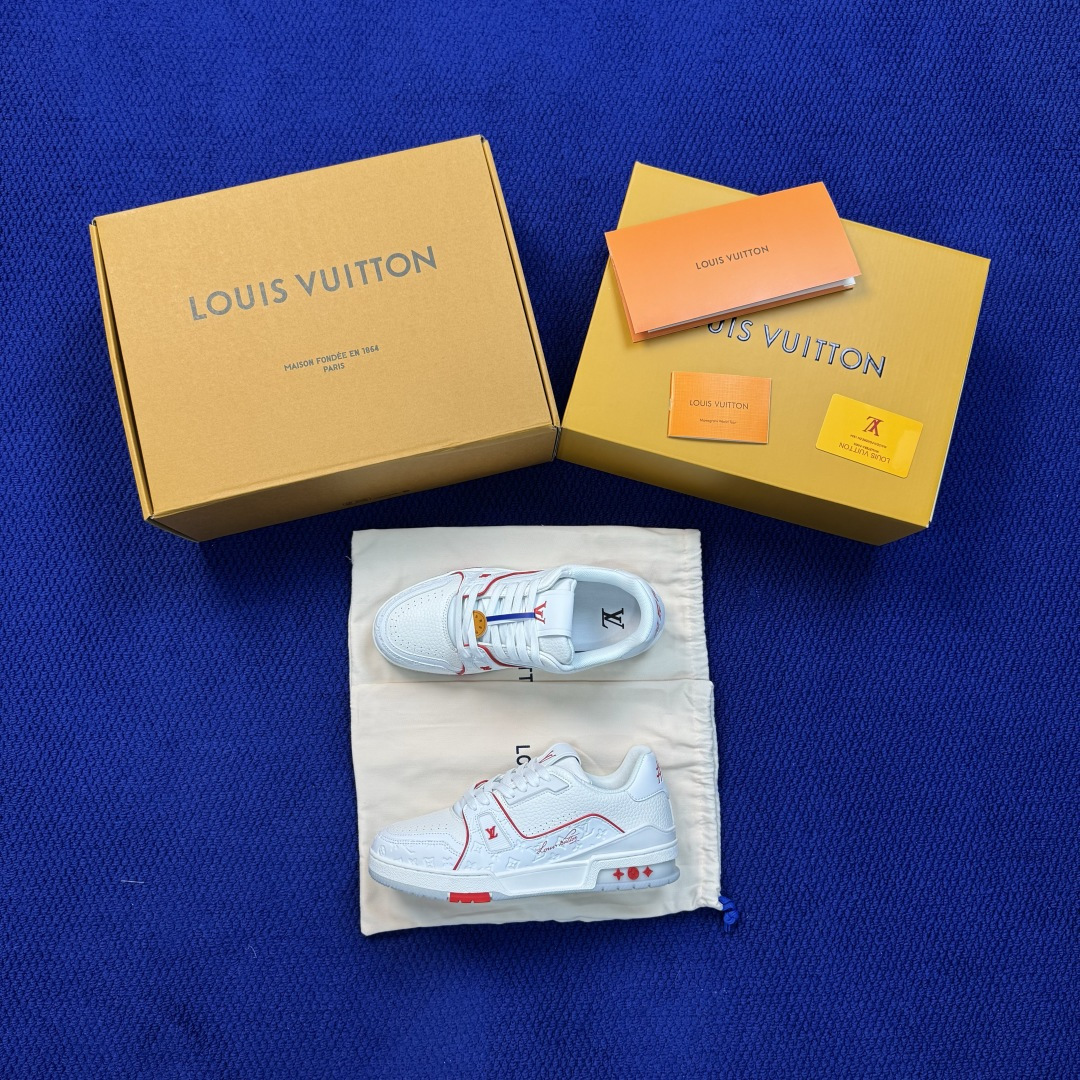 超级性价比！长期现货，第30色：白红邮轮🛳️ LOUIS VUITTON Trainer 飞机盒全套包装、头层皮、空胶工