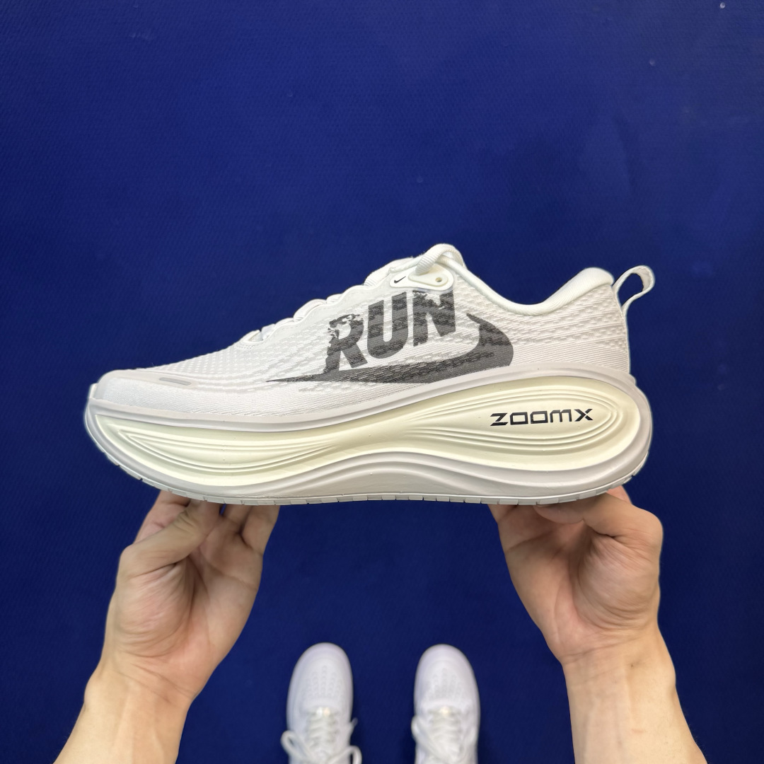 福利特价‼️ Nike Vomero Plus 低帮 ZOOMX 马拉松跑步鞋16色 缓震表现出色,脚感Q弹! 福利特价‼️ Nike Vomero Plus 低帮 ZOOMX 马拉松跑步鞋16色 缓震表现出色,脚感Q弹!