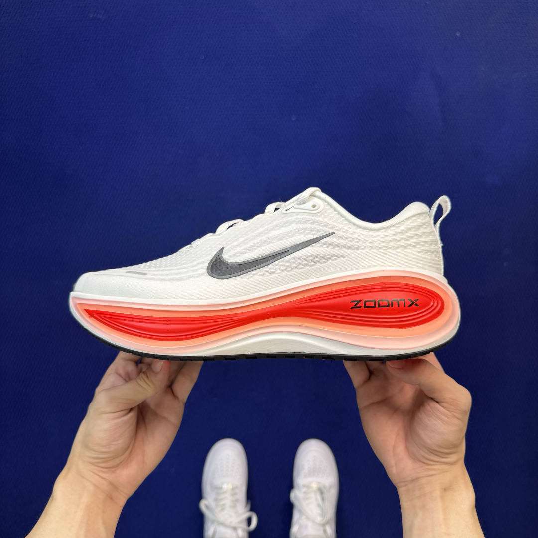 福利特价‼️ Nike Vomero Plus 低帮 ZOOMX 马拉松跑步鞋16色 缓震表现出色,脚感Q弹! 福利特价‼️ Nike Vomero Plus 低帮 ZOOMX 马拉松跑步鞋16色 缓震表现出色,脚感Q弹!