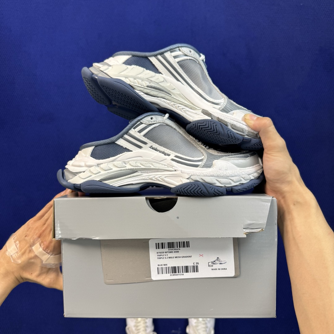 Balenciaga巴黎世家 Triple S .2 灰蓝色 货号： WTSM0 6800 4400 尺码：35 36 