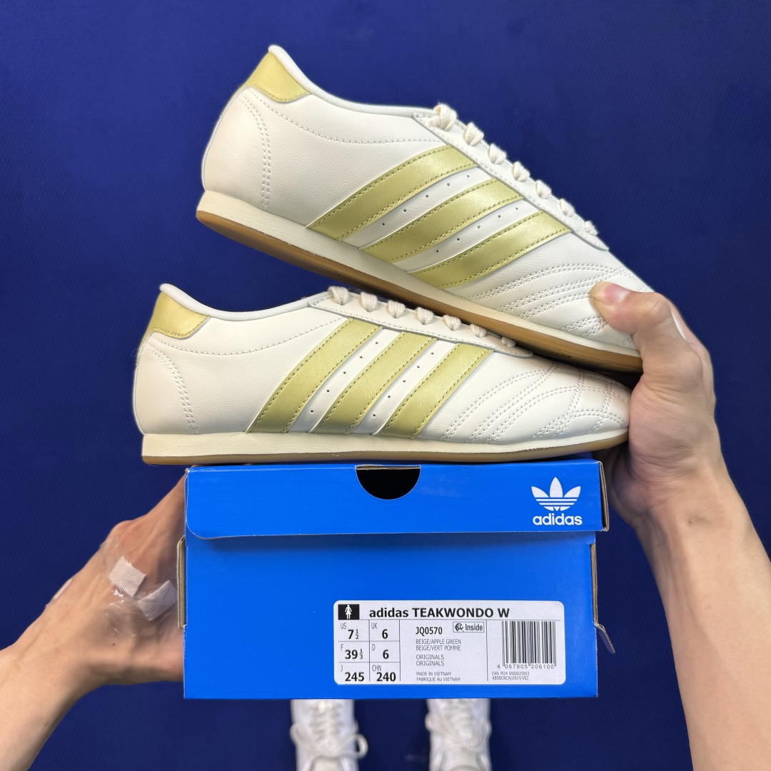 主推优势私 adidas Teakwondo 跆拳道训练鞋 第12色: 粉金色 货号：JQ0570 尺码：36-45带半