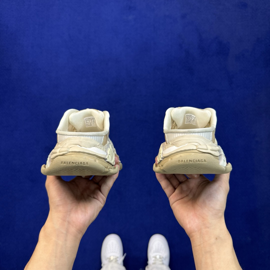 Balenciaga巴黎世家 Triple S .2 棕色 货号： WTSM0 9900 尺码：35 36 37 38 