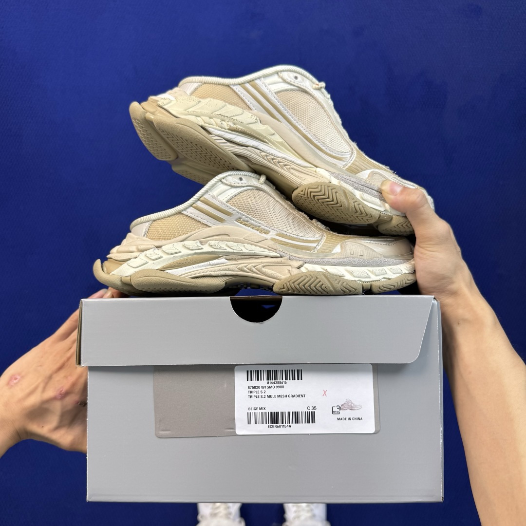 Balenciaga巴黎世家 Triple S .2 棕色 货号： WTSM0 9900 尺码：35 36 37 38 