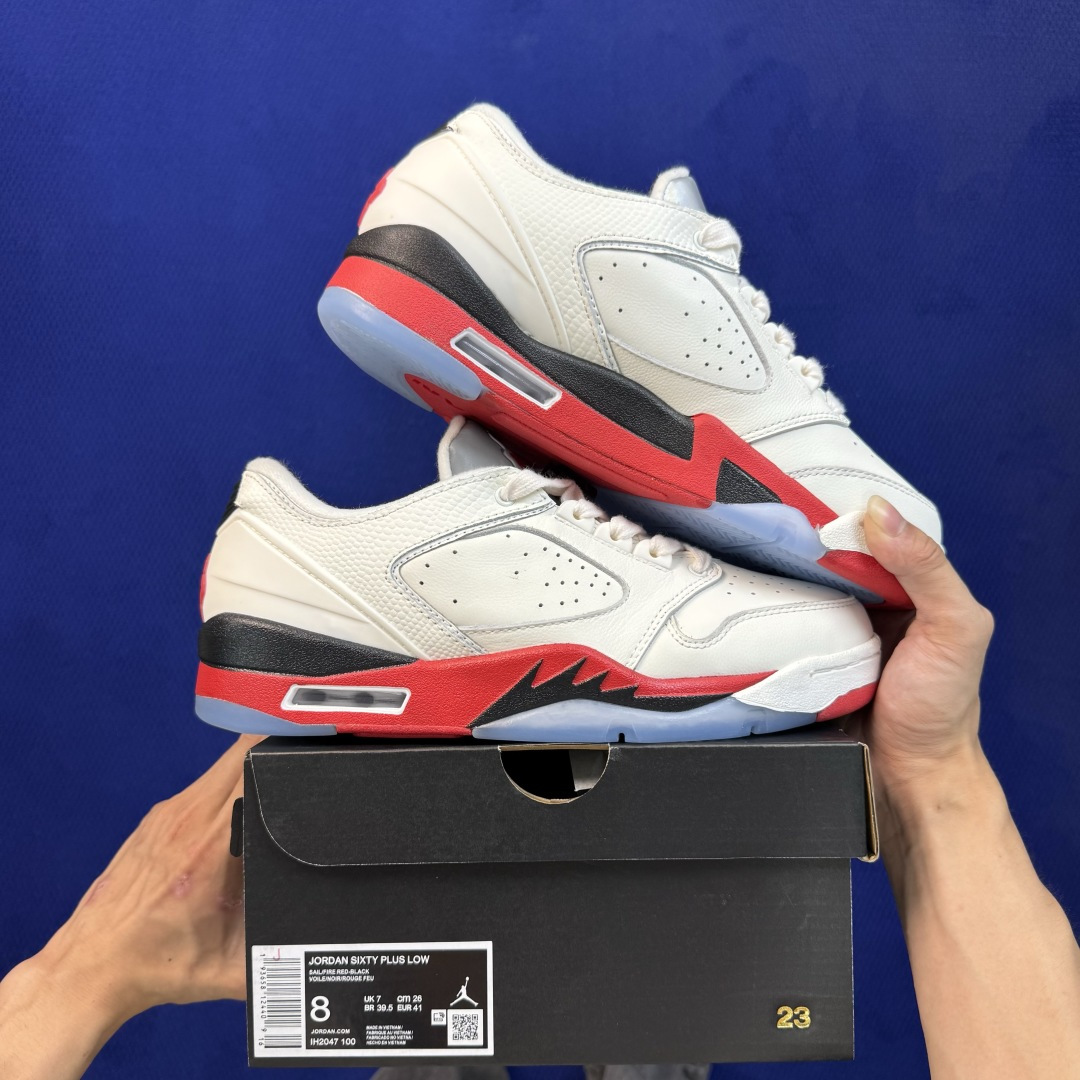 Air Jordan Sixty Plus 低帮复古篮球鞋 aj5低帮番外篇 第2色:白红 货号:IH2047-100 Air Jordan Sixty Plus 低帮复古篮球鞋 aj5低帮番外篇 第2色:白红 货号:IH2047-100