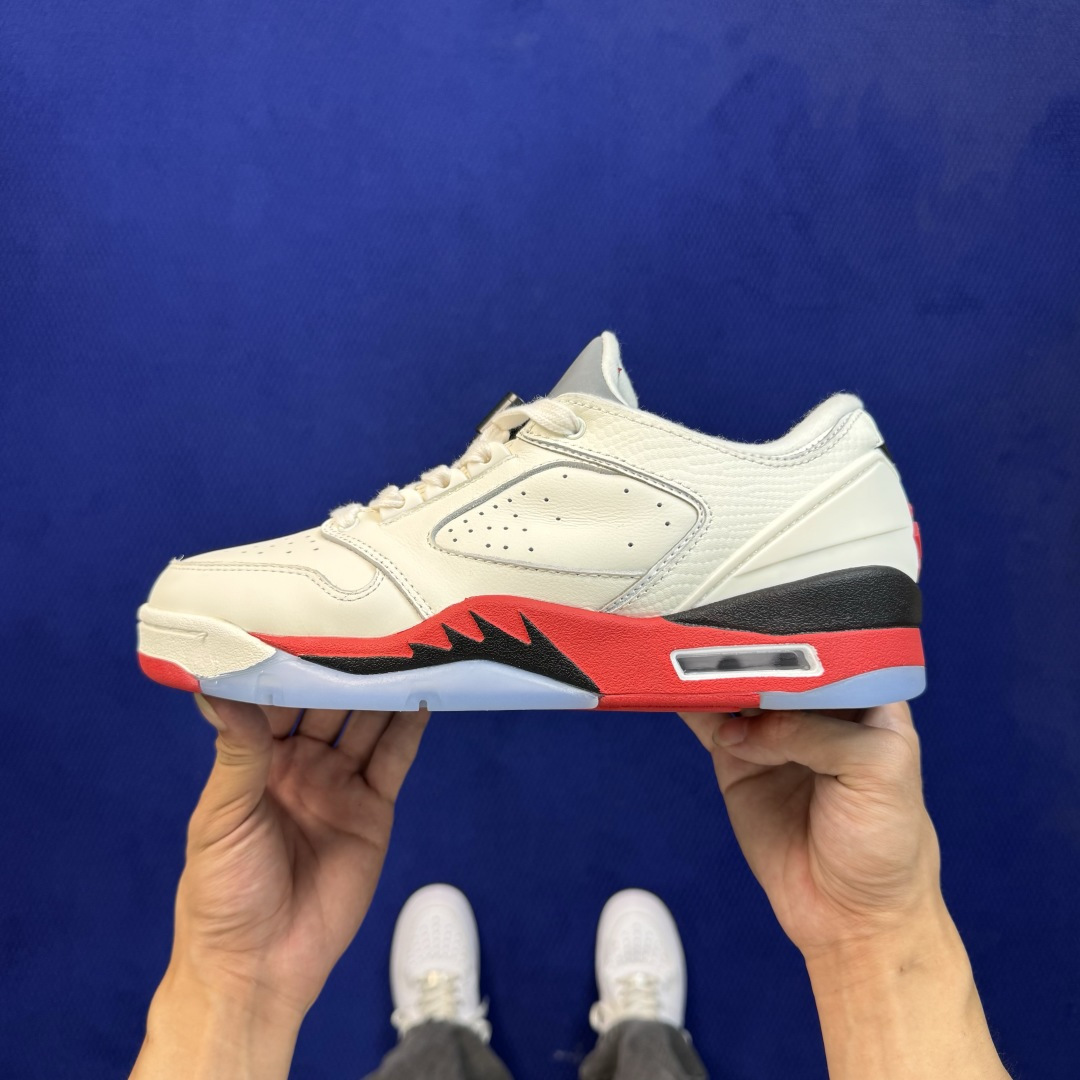 Air Jordan Sixty Plus 低帮复古篮球鞋 aj5低帮番外篇 第2色:白红 货号：IH2047-100 