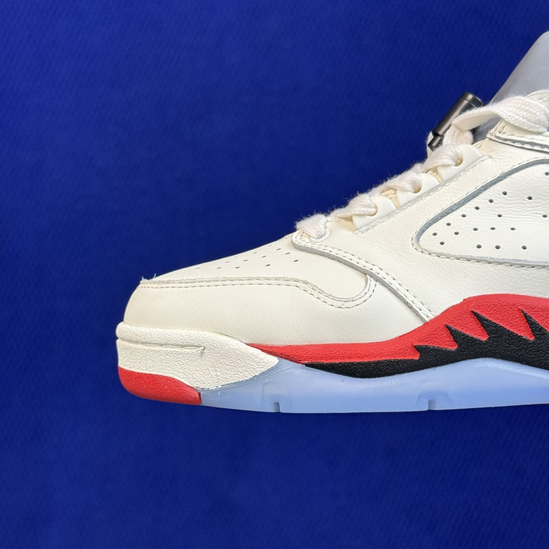 Air Jordan Sixty Plus 低帮复古篮球鞋 aj5低帮番外篇 第2色:白红 货号:IH2047-100 Air Jordan Sixty Plus 低帮复古篮球鞋 aj5低帮番外篇 第2色:白红 货号:IH2047-100