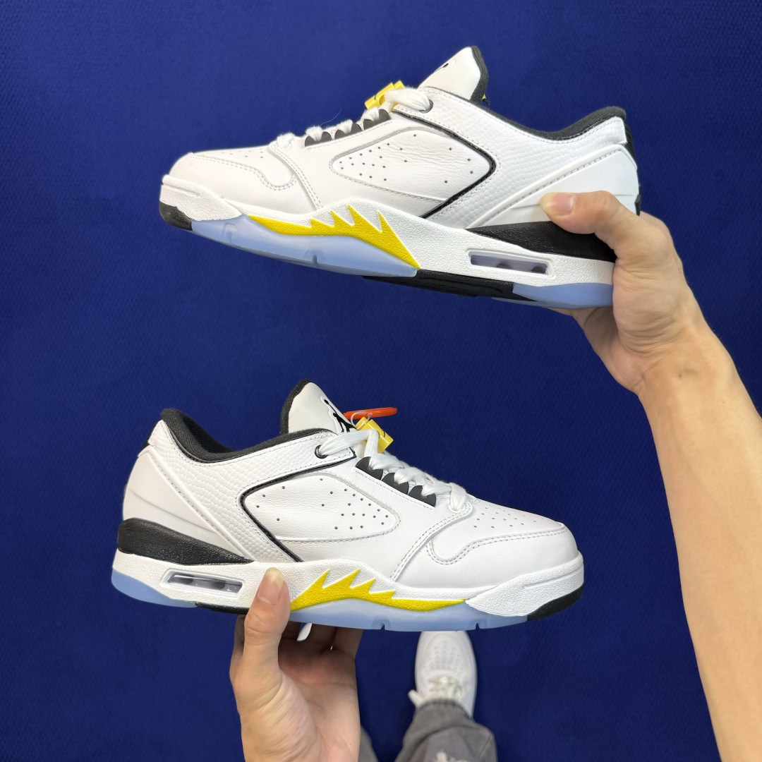 Air Jordan Sixty Plus 低帮复古篮球鞋 aj5低帮番外篇 第3色:黑白黄 货号：IO1866-103