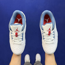 Air Jordan Sixty Plus 低帮复古篮球鞋 aj5低帮番外篇 第4色:美国队白蓝红 货号:IH2047- Air Jordan Sixty Plus 低帮复古篮球鞋 aj5低帮番外篇 第4色:美国队白蓝红 货号:IH2047-