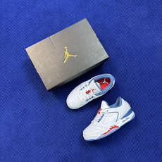 Air Jordan Sixty Plus 低帮复古篮球鞋 aj5低帮番外篇 第4色:美国队白蓝红 货号:IH2047- Air Jordan Sixty Plus 低帮复古篮球鞋 aj5低帮番外篇 第4色:美国队白蓝红 货号:IH2047-