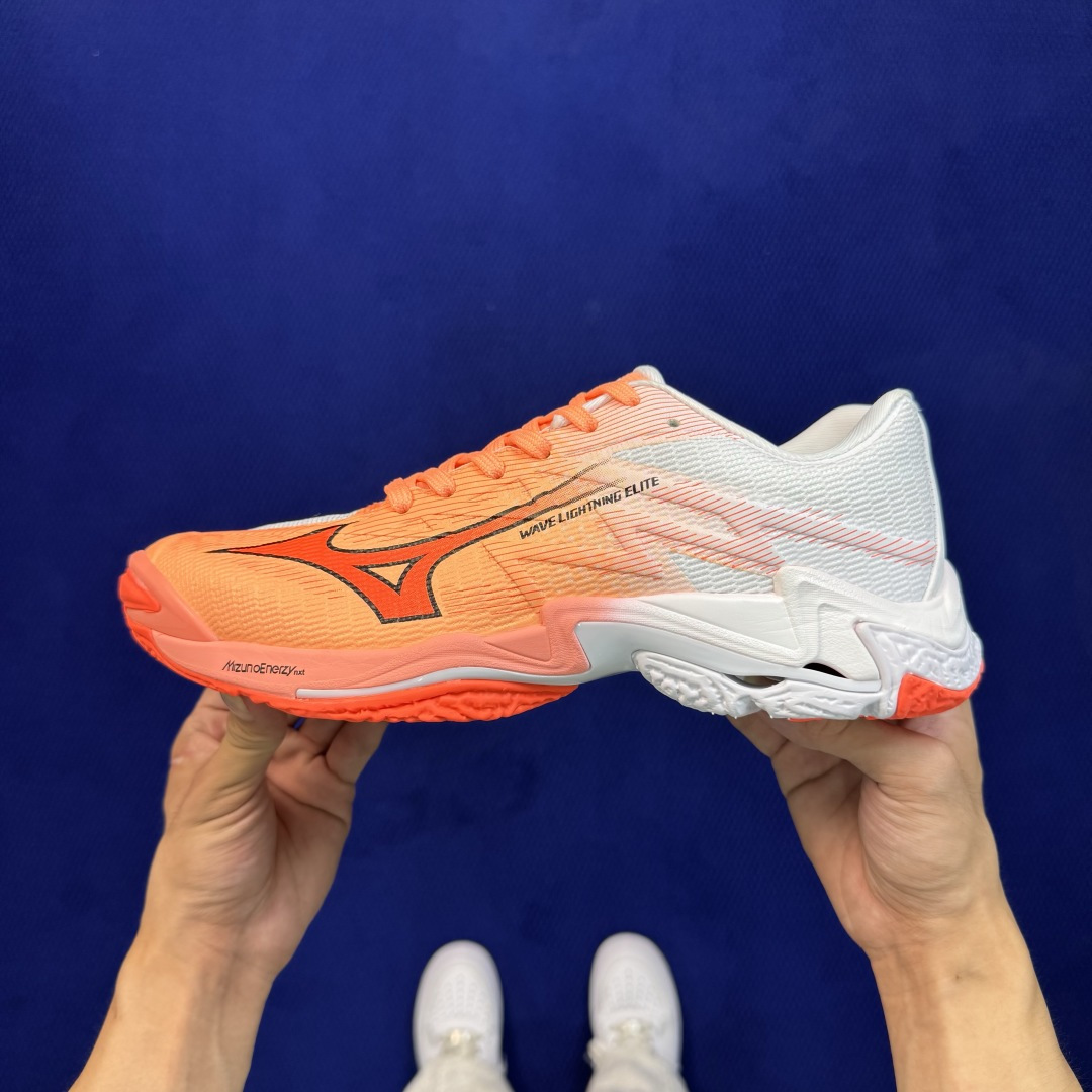 美津侬排球鞋 Mizuno Wave Lightning ELITE 排球鞋 第7色:白橙渐变 货号：V1GA 尺码：3
