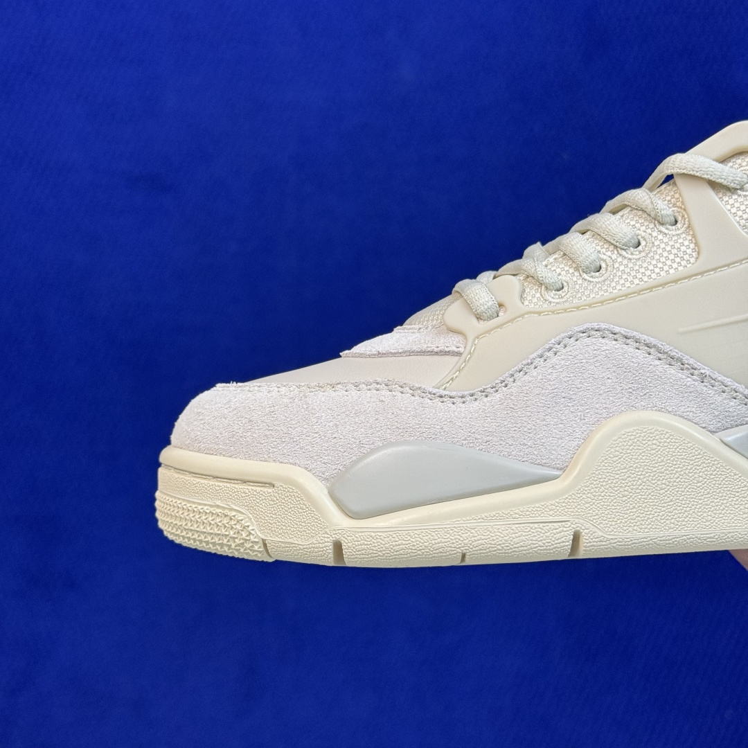 aj4 RM低帮系列 第11色:米白色 Jordan Air Jordan 4 RM 篮球鞋 大厂出品，品质稳定，长期供