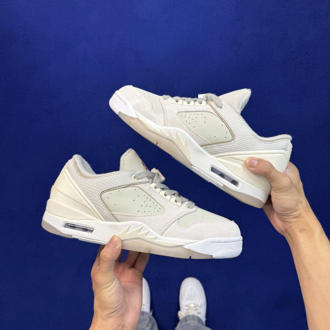 aj4 RM低帮系列 第25色:白 Jordan Air Jordan 4 RM 篮球鞋 大厂出品，品质稳定，长期供货！