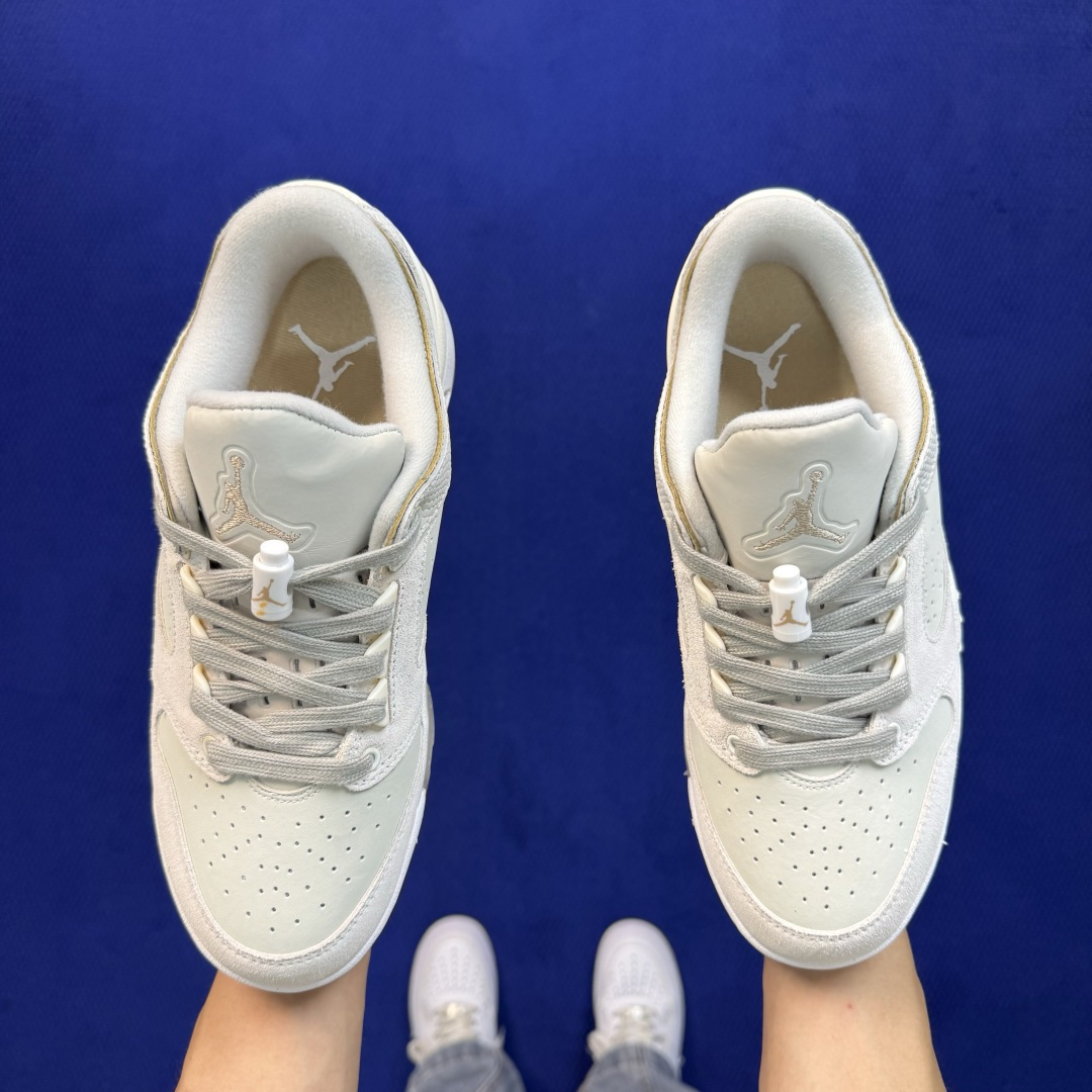 aj4 RM低帮系列 第25色:白 Jordan Air Jordan 4 RM 篮球鞋 大厂出品，品质稳定，长期供货！