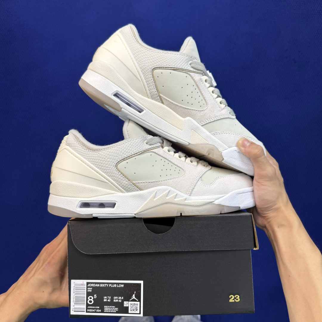 aj4 RM低帮系列 第25色:白 Jordan Air Jordan 4 RM 篮球鞋 大厂出品，品质稳定，长期供货！