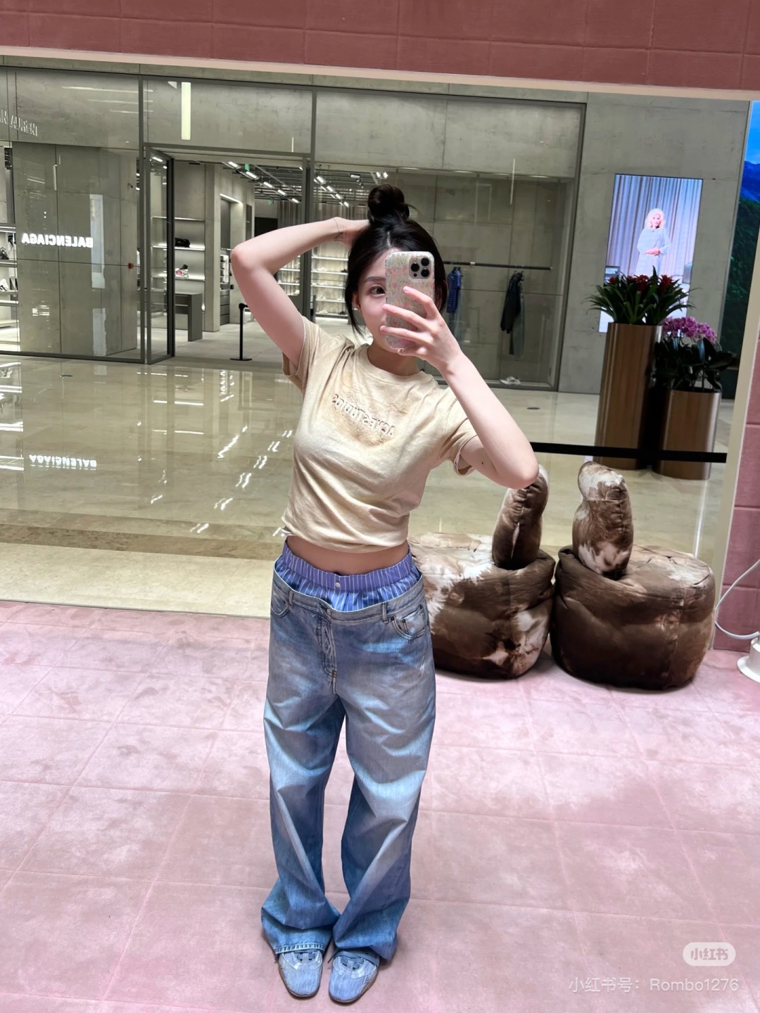 “AcneStudio Unveils 25 New MidSummer Cotton Series for Girls” - 图片 7
