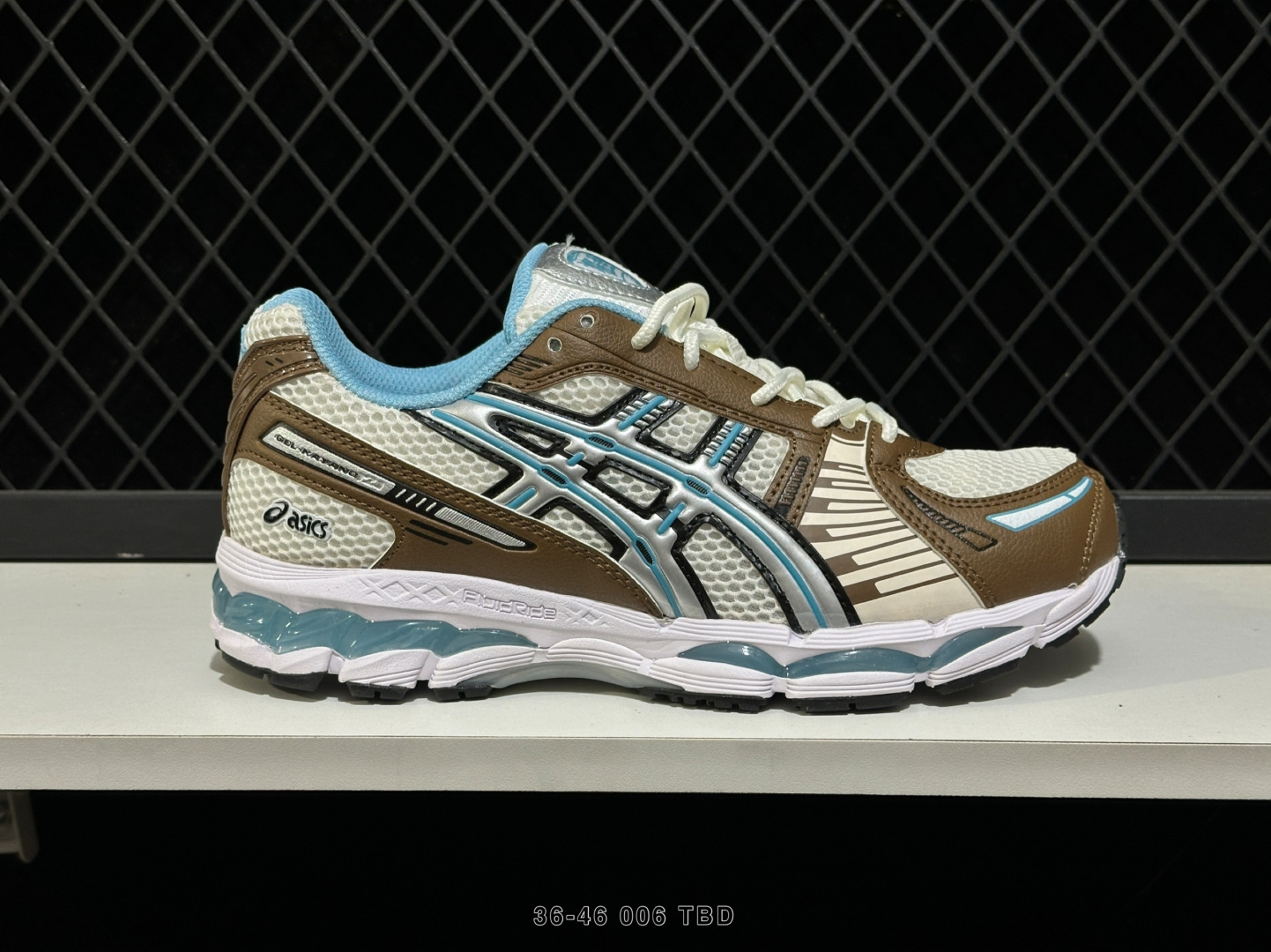 合集💰175🔻
公司级✅Asics Gel-Kayano 12.1 亚瑟士 运动休闲透气专业跑鞋 
采用工程弹性双层再生针织密度鞋面材质 后跟3D可视GEL缓震乳胶物料 升级FF BLAST PLUS全新缓震中底部位科技材质 外置高耐磨橡胶外底 稳步升级 跑出节奏
货号:1203A759-100
Size:36 37 37.5 38 39 39.5 40.5 41.5 42 42.5 43.5 44 45 46。 006