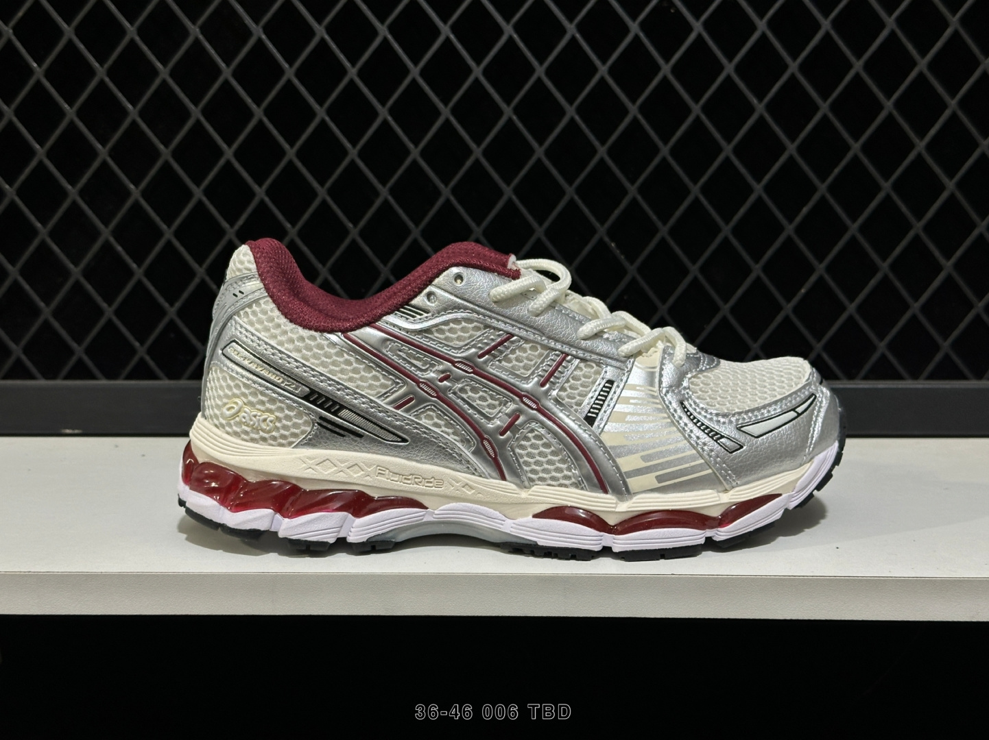 合集💰175🔻
公司级✅Asics Gel-Kayano 12.1 亚瑟士 运动休闲透气专业跑鞋 
采用工程弹性双层再生针织密度鞋面材质 后跟3D可视GEL缓震乳胶物料 升级FF BLAST PLUS全新缓震中底部位科技材质 外置高耐磨橡胶外底 稳步升级 跑出节奏
货号:1203A759-100
Size:36 37 37.5 38 39 39.5 40.5 41.5 42 42.5 43.5 44 45 46。 006