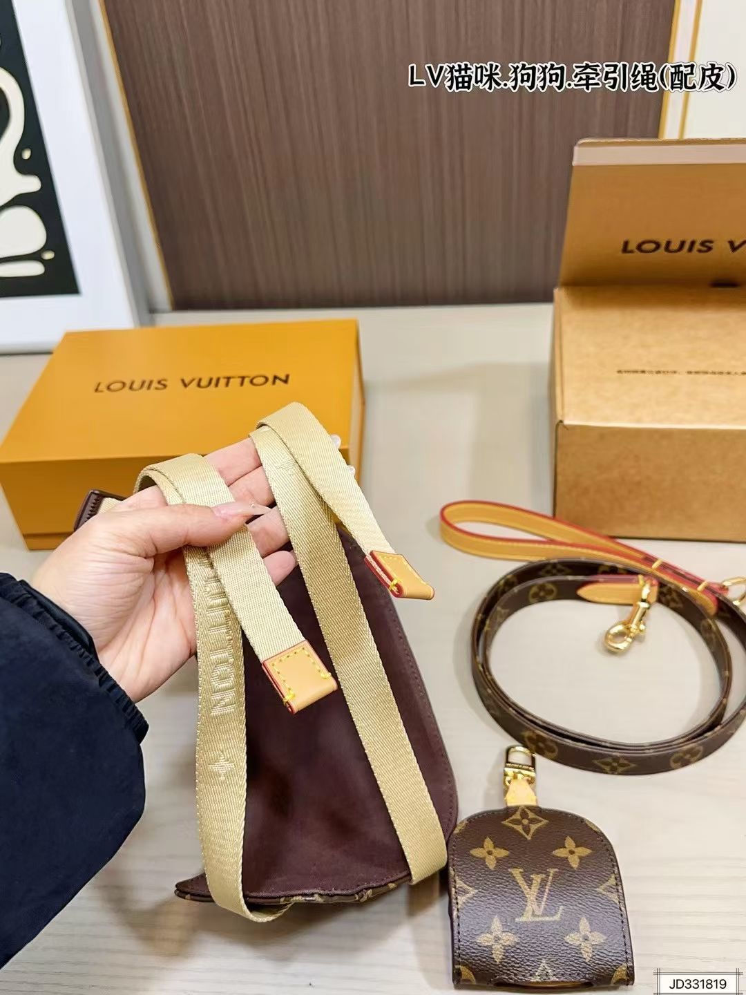 Louis Vuitton Haute Couture Classic Luxury Handbag Shoulder Crossbody 5
