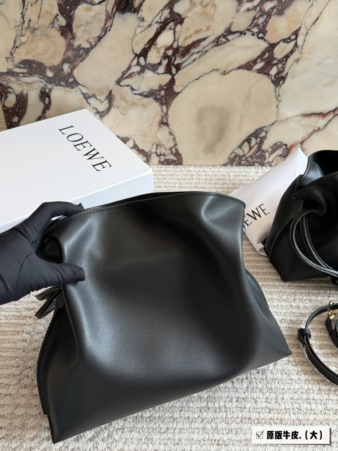 LOEWE väska, box i koskinn — photo 5