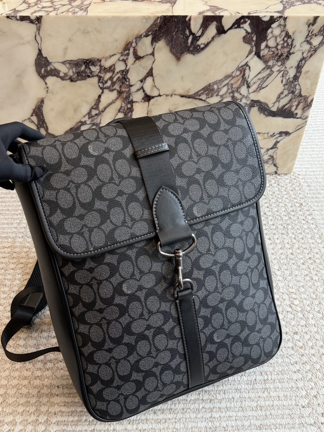 Sin caja size: 28*36cm C mochila, la mochila masculina más clásica y práctica, ¡muy recomendada! ⚠️ ¡Necesitas una para…