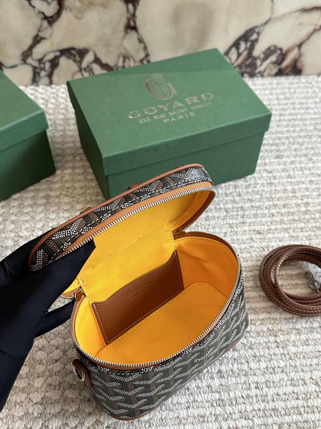 Dimensioni della borsa Goyard: 18 x 12 cm — photo 8