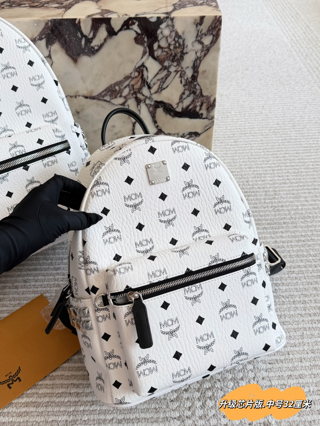 p195, p190, p175, p170: ¡Llegó la mochila clásica MCM de alta versión! M C M ✈✈ Modelo 2020, nueva mochila de…