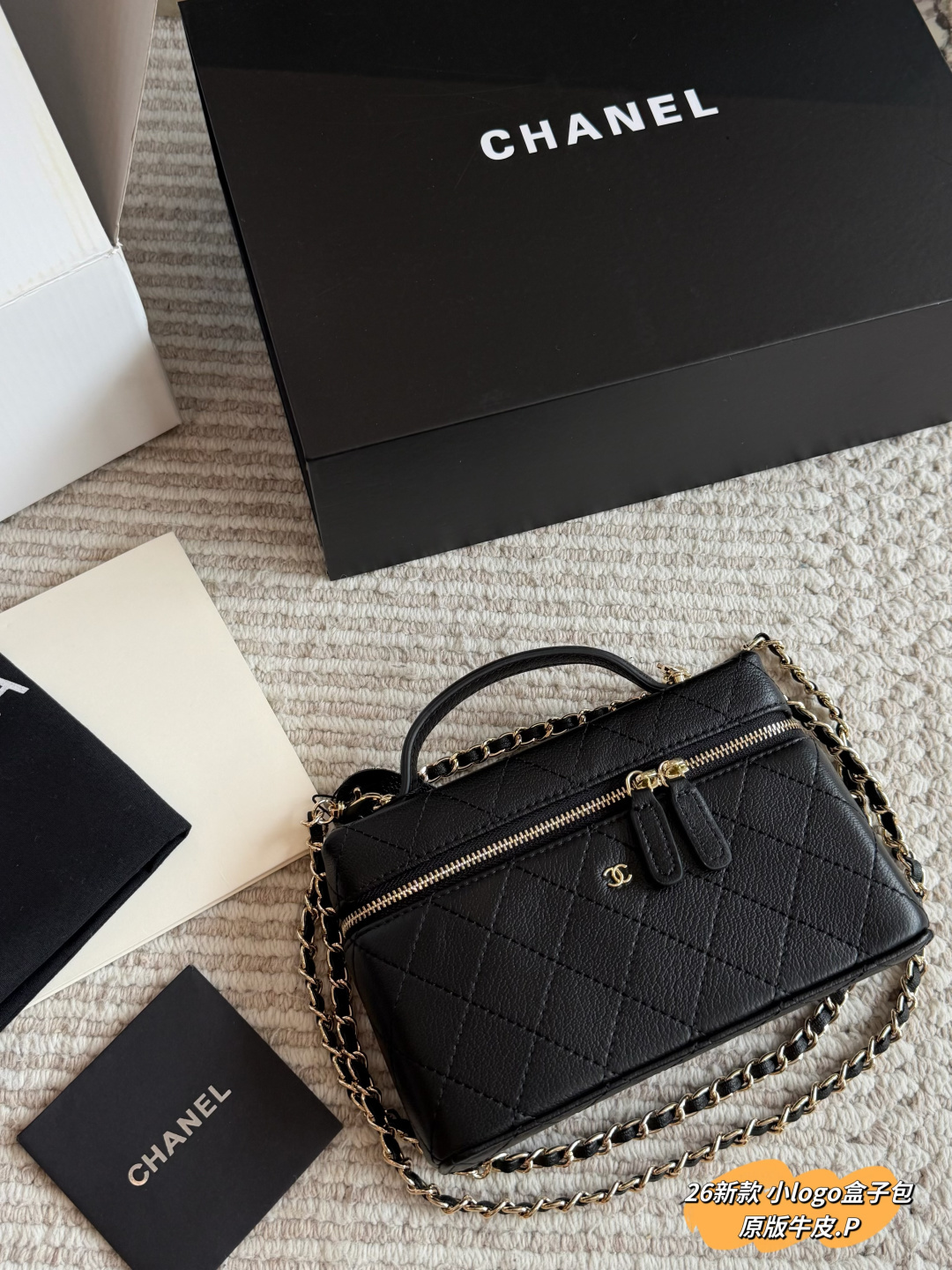 Chanel Women logo — photo 6