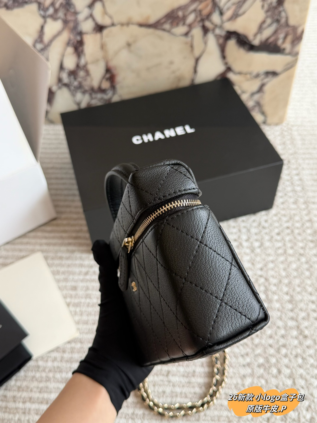 Chanel Women logo — photo 3
