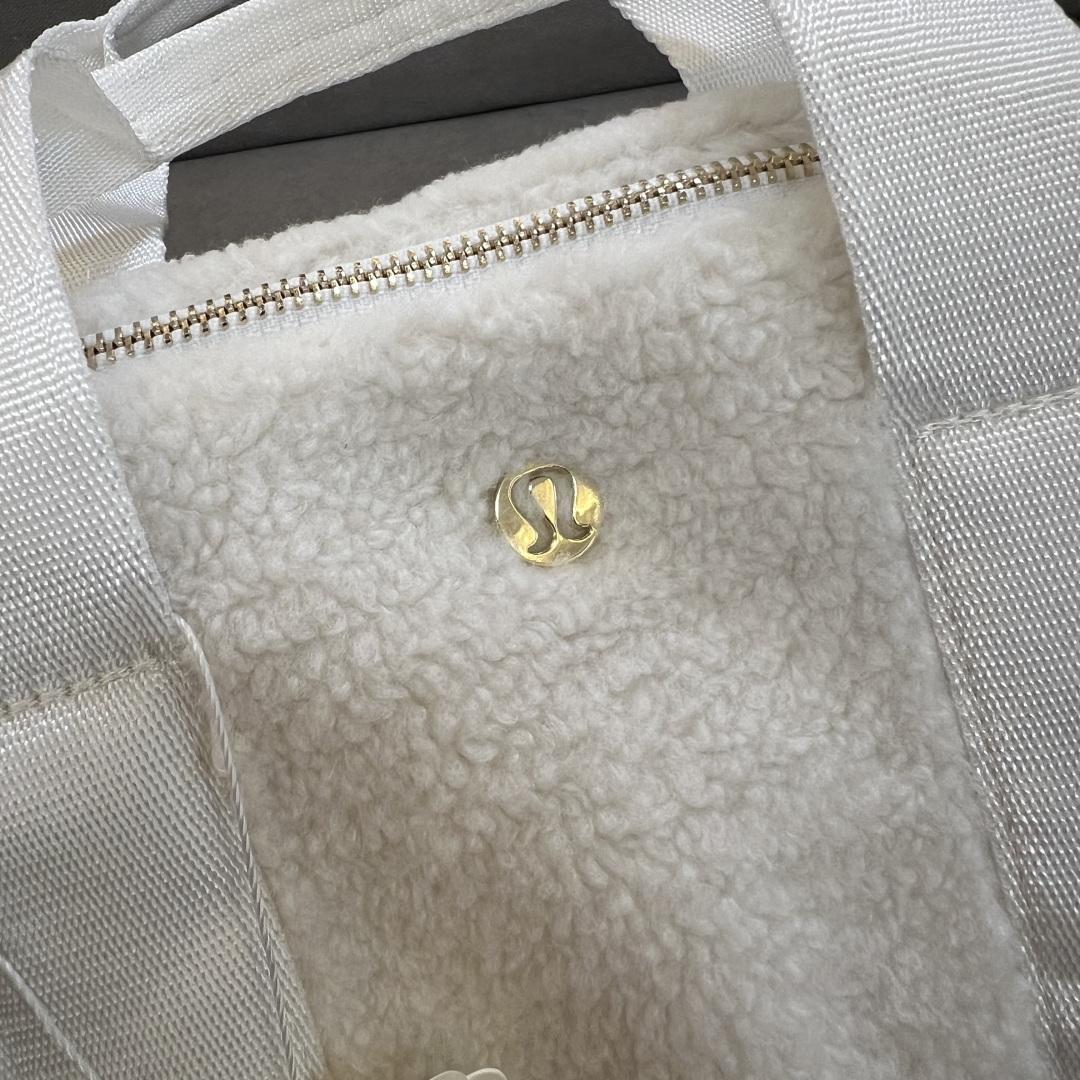 Louis Vuitton Haute Couture Haute Couture Ready-to-Wear Clothing Dress 2