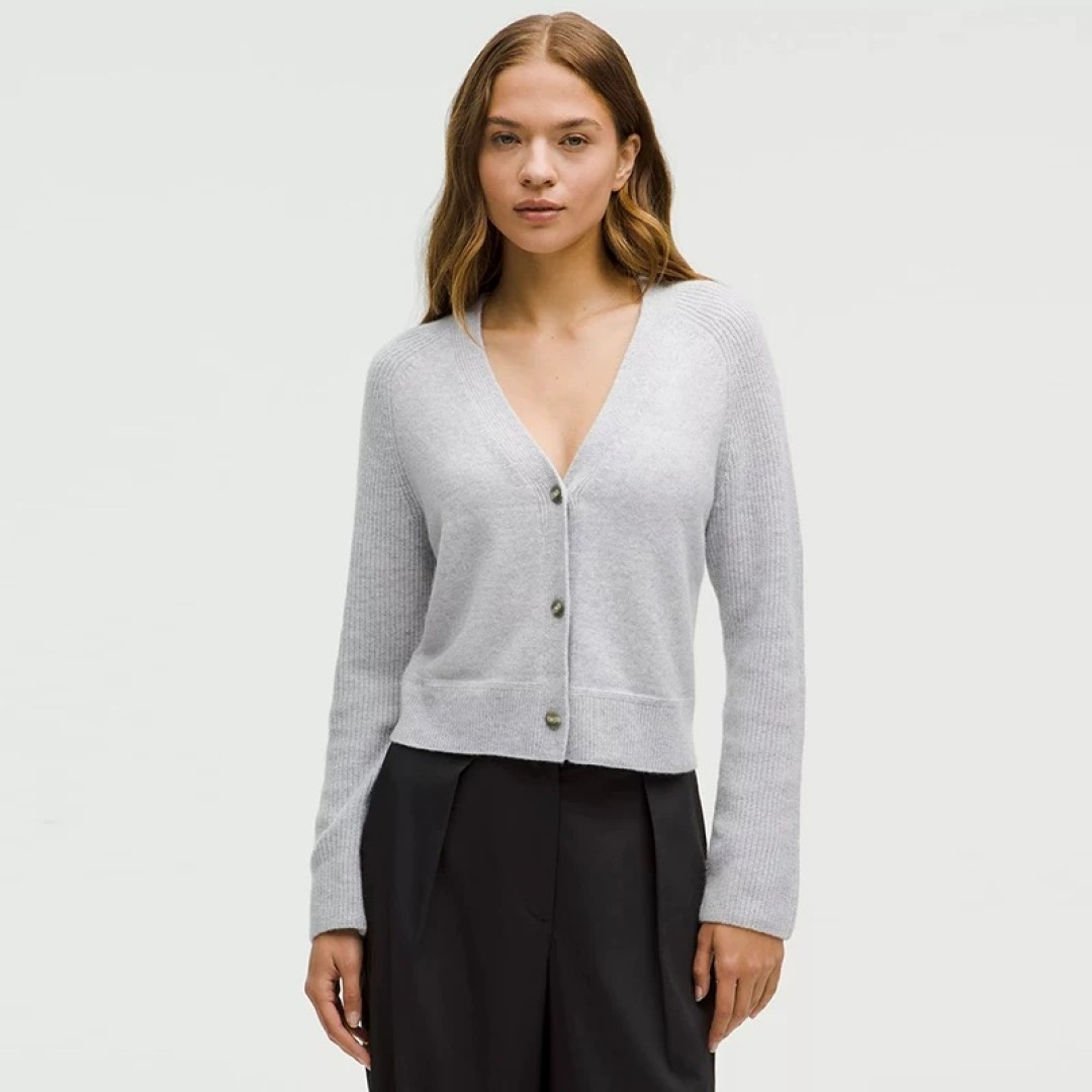 Lululemon long sleeve everyday light gray yoga