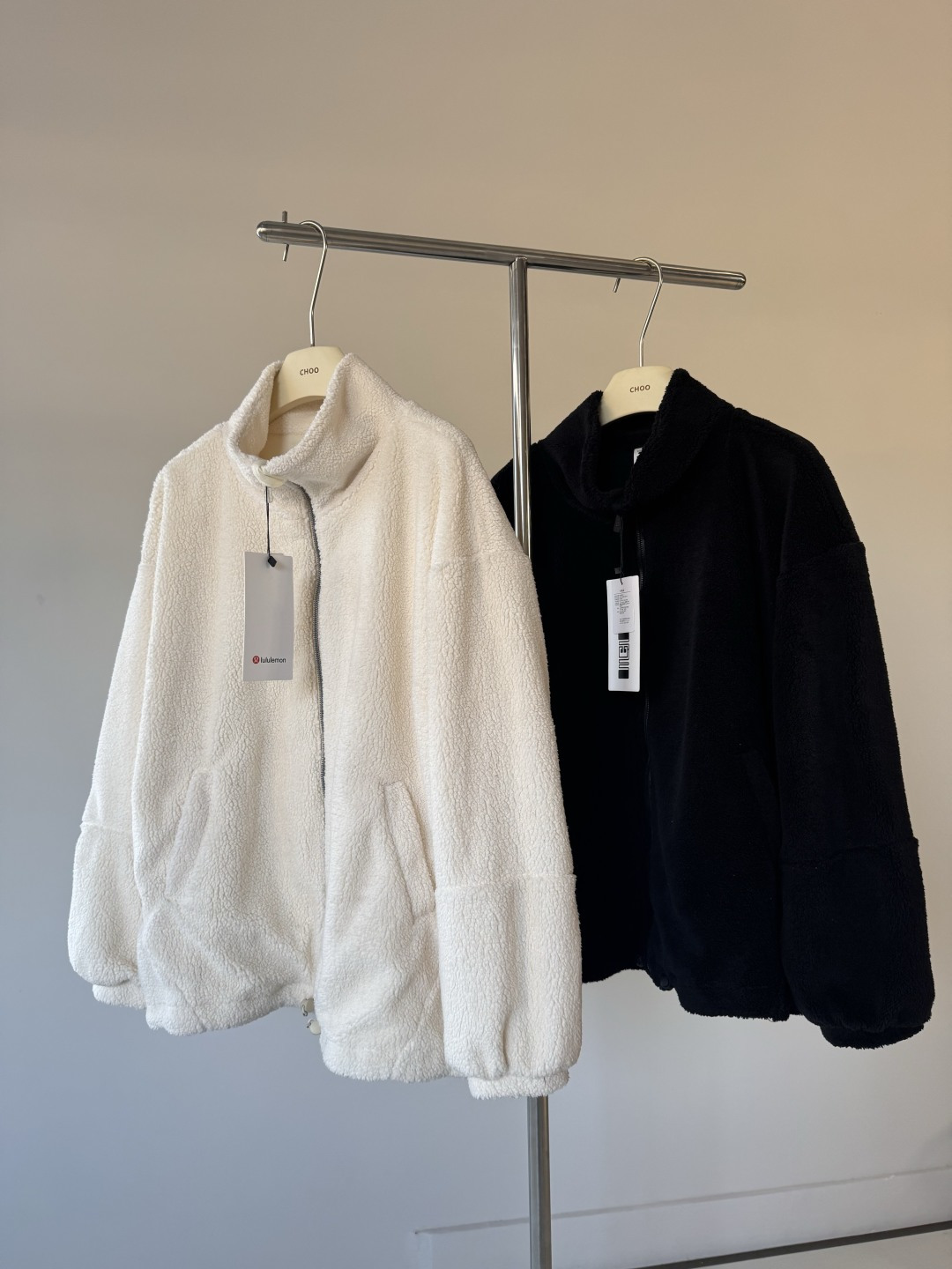 Lululemon Textured Fleece jacket everyday white and black yoga