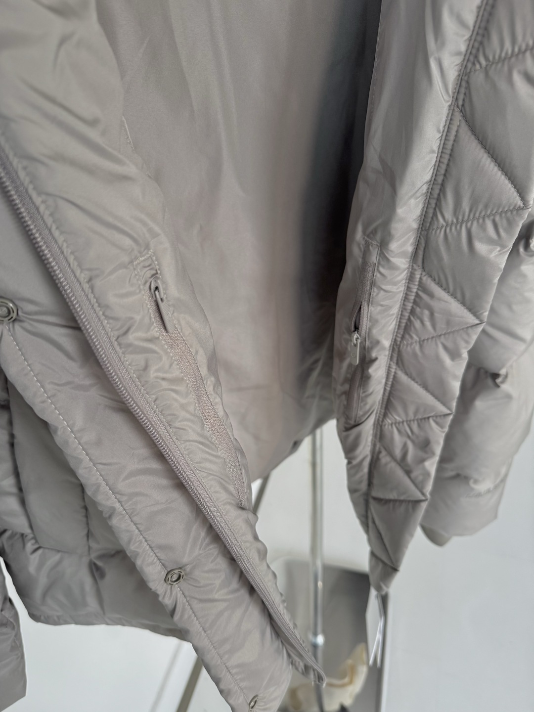 Lululemon Wunder Puff jacket everyday gray yoga