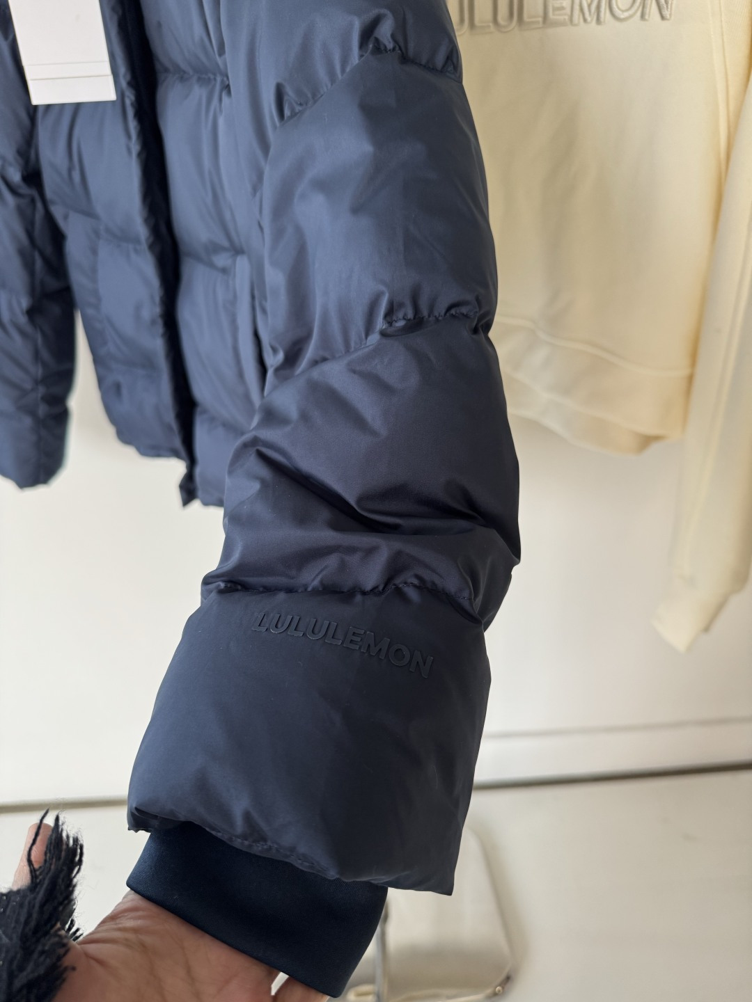 Lululemon Wunder Puff jacket lounge navy yoga