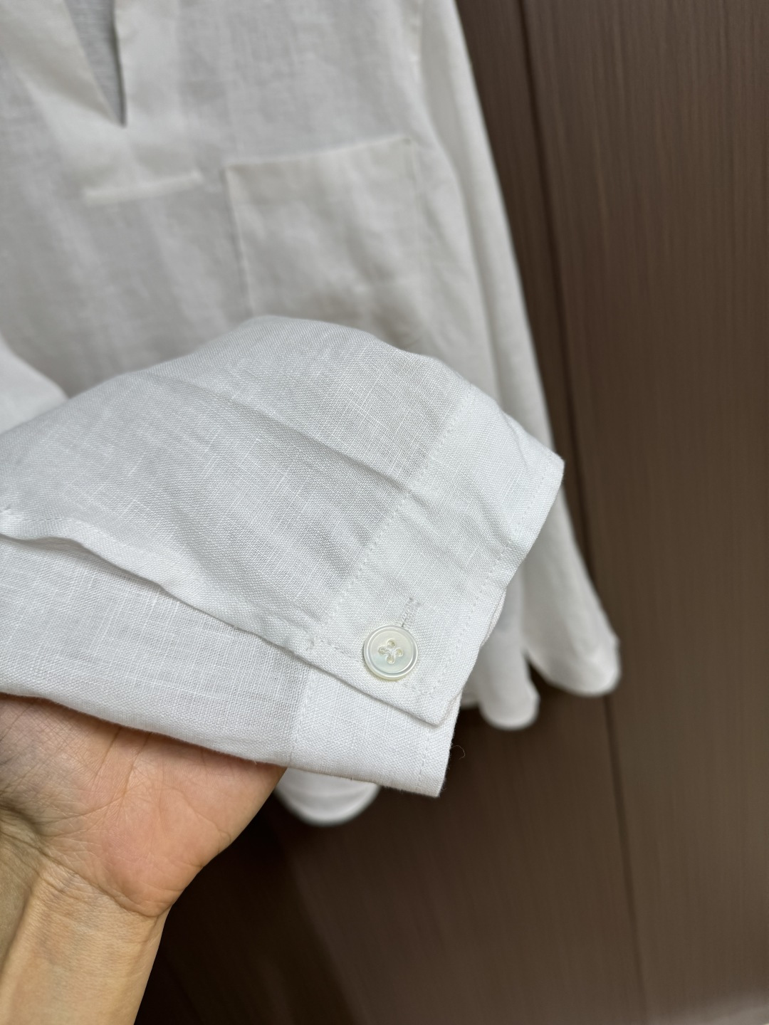 Title: Zegna Oasi Lino Polo Shirt Features and Sizing Summary Summary: Zegna Oasi Lino Polo shirt is breathable, elegant, with seamen’s collars, - 图片 6