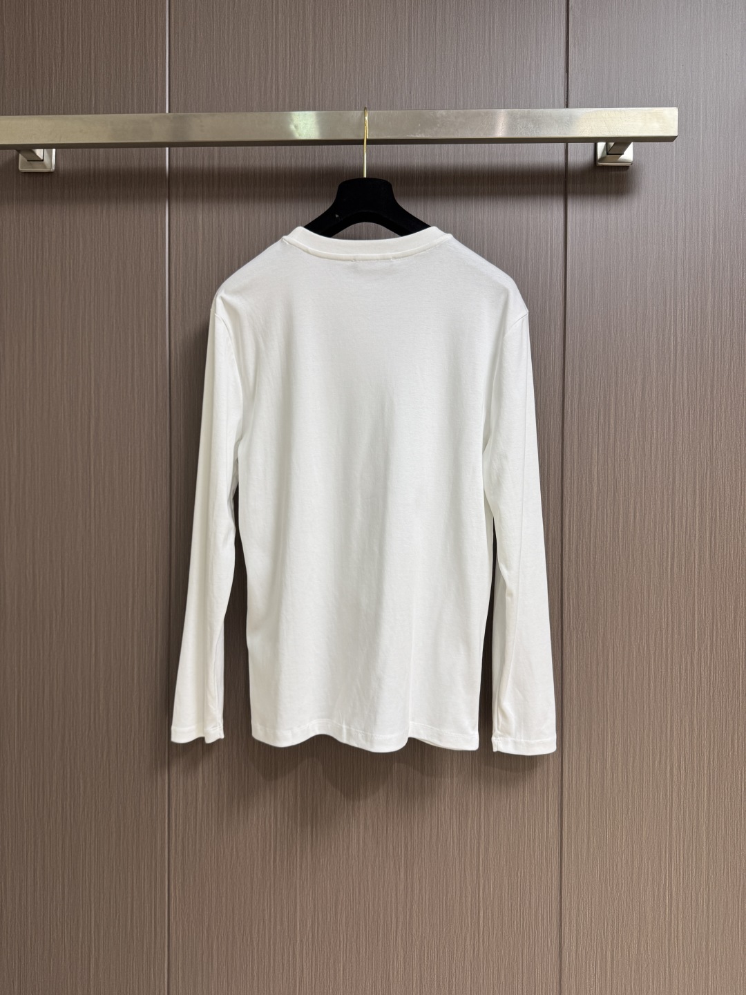 Versace Logo Print Long Sleeve T-Shirt | Soft Fabric, Stylish Fit 3 cmp i1760063618626 6961 0 1