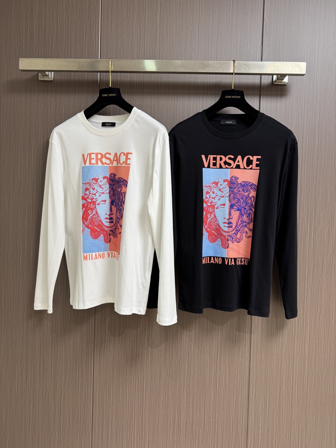 Versace Logo Print Long Sleeve T-Shirt | Soft Fabric, Stylish Fit 4 cmp i1760063618961 9209 0 2